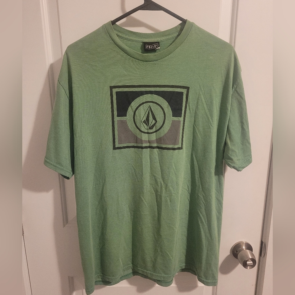 Volcom tee shirt